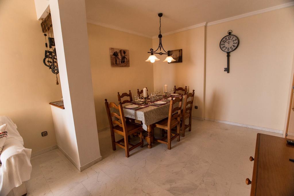 Deluxe Sea View Apartments توريمولينوس المظهر الخارجي الصورة