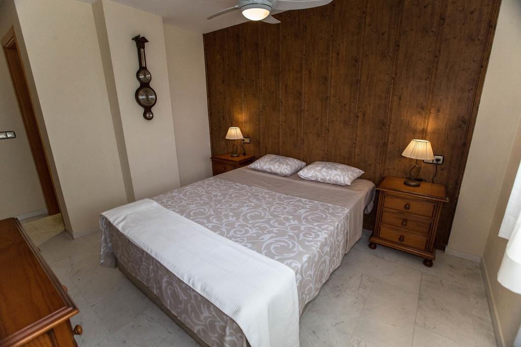 Deluxe Sea View Apartments توريمولينوس المظهر الخارجي الصورة