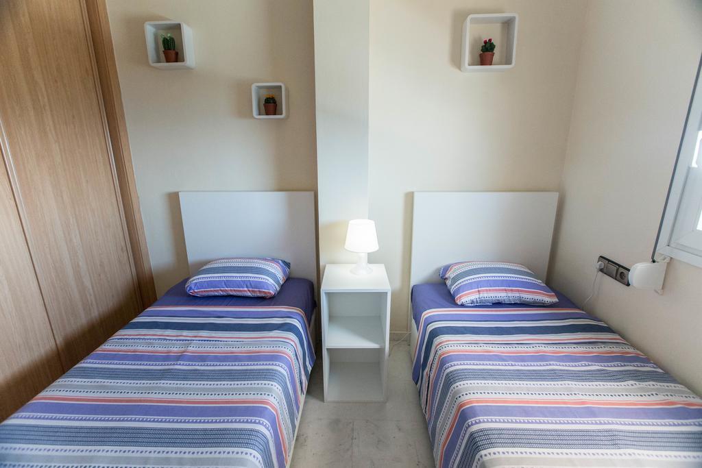 Deluxe Sea View Apartments توريمولينوس المظهر الخارجي الصورة